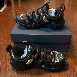 New Balance Sneakers